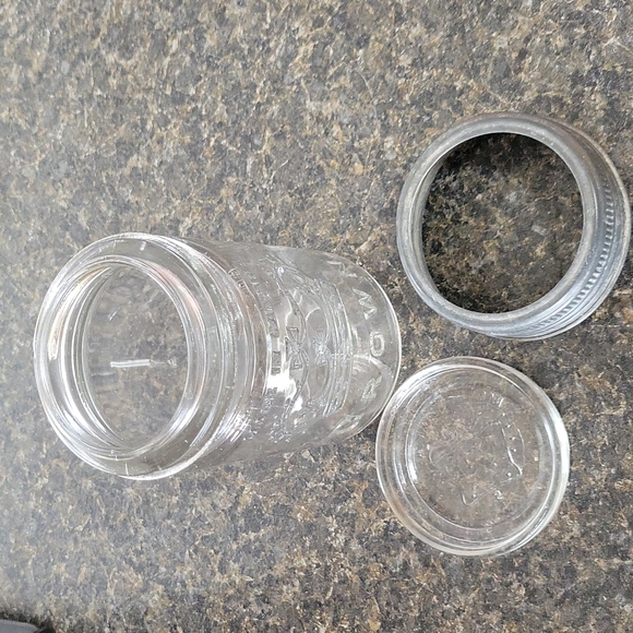 Vintage glass Jar with Zinc lid - Picture 6 of 13